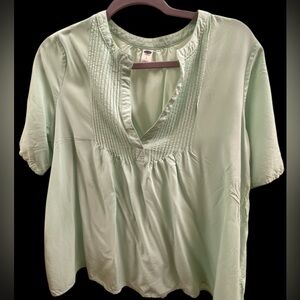 Blouse by Old Navy size large- nwot